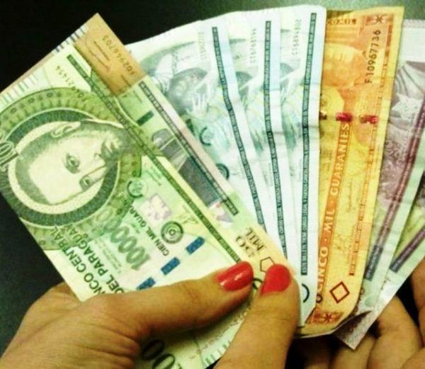 Estiman que el salario mínimo aumentaría 3.8 % - Nacionales - ABC Color