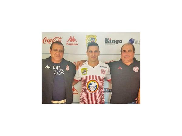 Mingo Salcedo, nuevo jugador del Rayadito