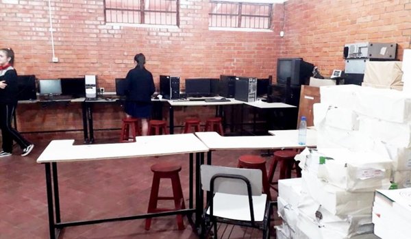 Salen a la luz más irregularidades en emblemático colegio de Caacupé - Edicion Impresa - ABC Color