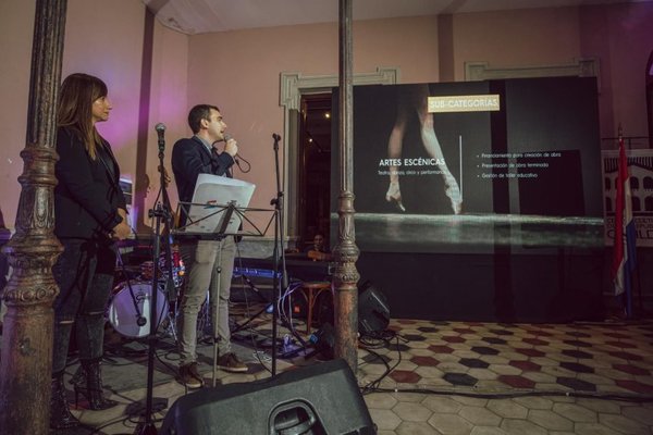Concurso para artistas emergentes - Espectaculos - ABC Color