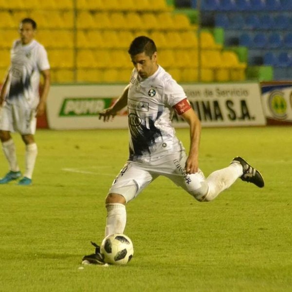 Rayadito: Salcedo llega con su alforja llena de experiencias | San Lorenzo Py