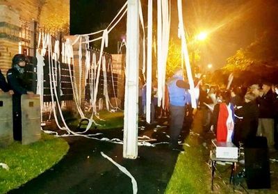 Molesto por el escrache - Nacionales - ABC Color
