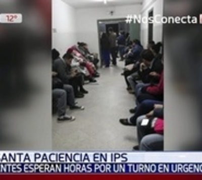 Claman por más médicos y celeridad en la atención  - Paraguay.com