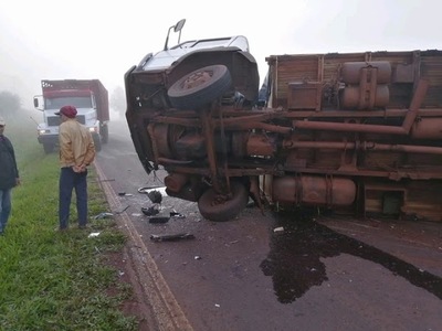 BAJA VISIBILIDAD OCASIONA ACCIDENTE POR RUTA GRANEROS DEL SUR