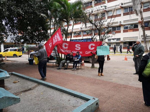 Piden ya no tercerizar servicios del IPS