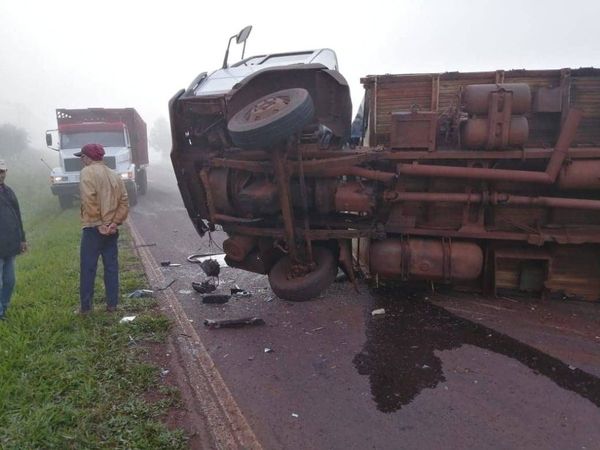 Pésimo estado de ruta en Pirapó causa vuelco