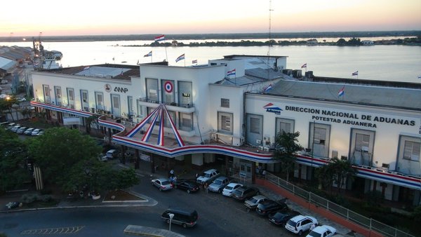 Paraguay reconocido por avances en gestión aduanera - .::RADIO NACIONAL::.