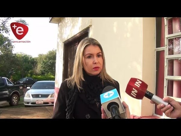 INTENDENTE DE SAN JUAN DEL PNÁ ENTREGA DOCUMENTOS A CONCEJALES