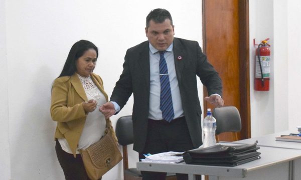 Cinco años de cárcel para mujer que «garroteó» a su marido