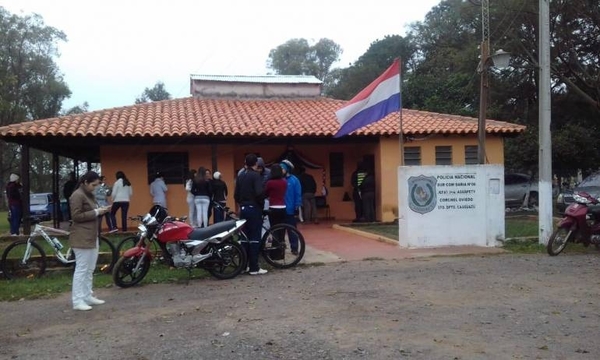 HOY / Doctora y 3 alumnos baleados por hombre con antecedentes que 'tiene mucho miedo"