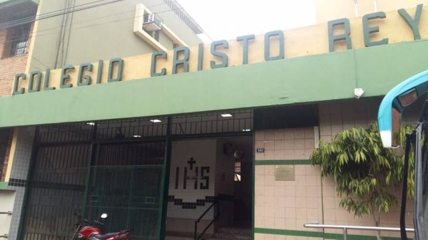 HOY / Acoso a alumnas: directiva del Cristo Rey presentará denuncia ante la fiscalía