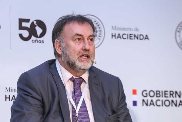 Benigno López dice desconocer causa del problema con remesa de reales