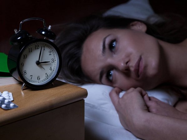 20% de latinos usan píldoras para dormir pese a afectar su sueño