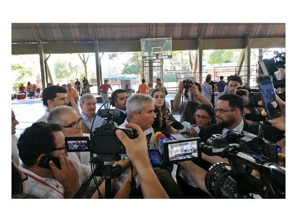 Fidel Zavala, ex víctima del EPP, depositó su voto