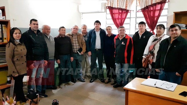ARTIGUEÑOS SOLIDARIOS ENTREGAN DONACIÓN AL CENTRO DE SALUD