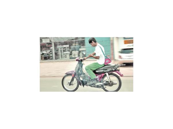 Exigirán curso de tres meses a motociclistas para la licencia
