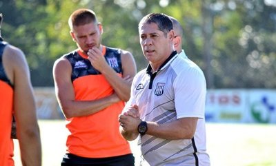 “Muchos jugadores quitan y ponen técnicos y es feo” - Deportes - ABC Color