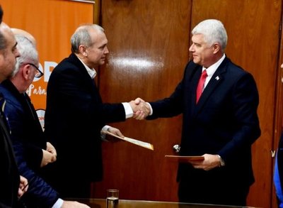 Se firmó convenio para viviendas en Bañado Sur - Edicion Impresa - ABC Color