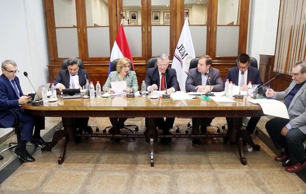 JEM apercibe a jueza y fiscal - Edicion Impresa - ABC Color