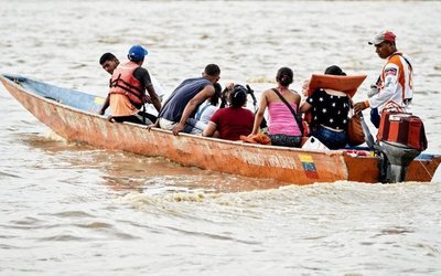 Drama de los venezolanos que huyen de grave crisis de su país no termina - Edicion Impresa - ABC Color