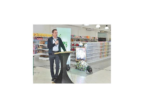 El Bazar de Superseis es una nueva propuesta de compras