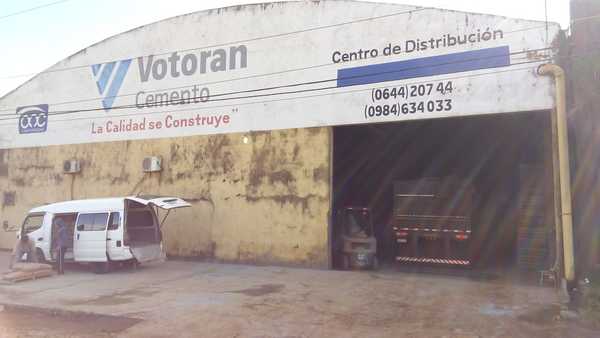 Roban G. 100 millones durante violento asalto a distribuidora en Minga Guazú