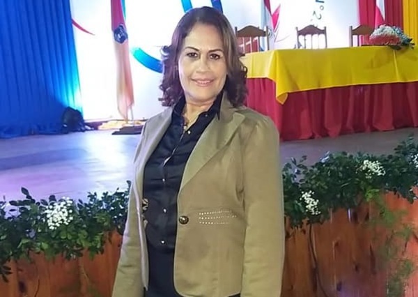 Intendente nombra nueva Coordinadora de Escuelas Municipales | San Lorenzo Py