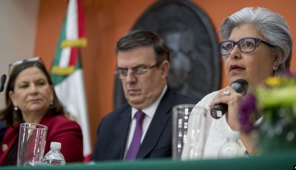 Funcionarios mexicanos se reunirán con Pence sobre disputa por aranceles