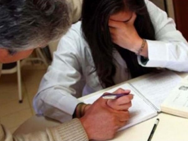 Padres de cole agropecuario denuncian al director por manosear a sus hijas