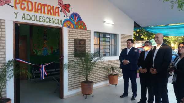 Salud Pública inaugura mejoras en el hospital distrital de Areguá | .::Agencia IP::.