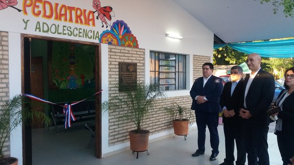 Inauguran mejoras en el hospital distrital de Areguá - ADN Paraguayo