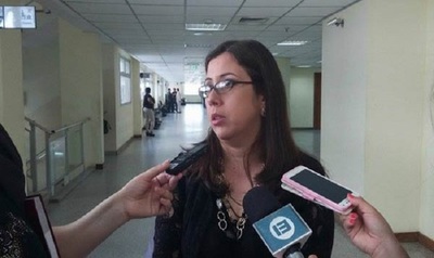 Arremeten contra la "dictadura de la prensa" - ADN Paraguayo