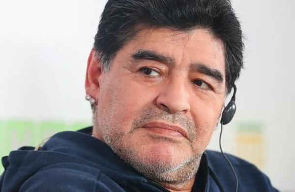 'Soy el hombre indicado': Maradona se postuló para dirigir a uno de los clubes más grandes de Europa - C9N