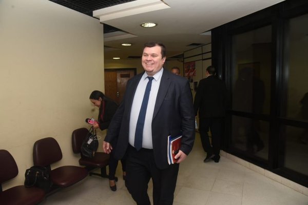 Comisión del Senado da una “mano” a Amarilla - Nacionales - ABC Color