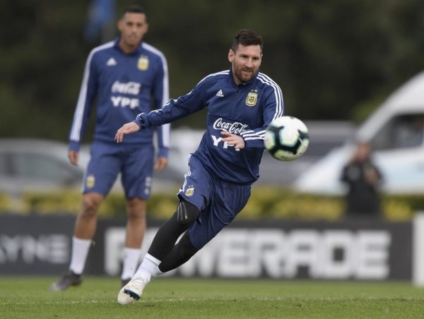 Messi revela que mandó vídeos a la AFA - Deportes - ABC Color