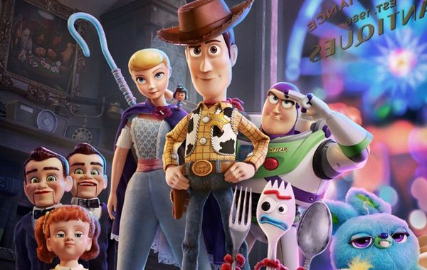 Woody, Buzz y... un tenedor de plástico: la pandilla de “Toy Story” crece