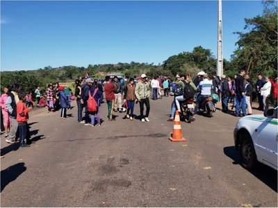 Declaran asueto para que pobladores salgan a manifestarse