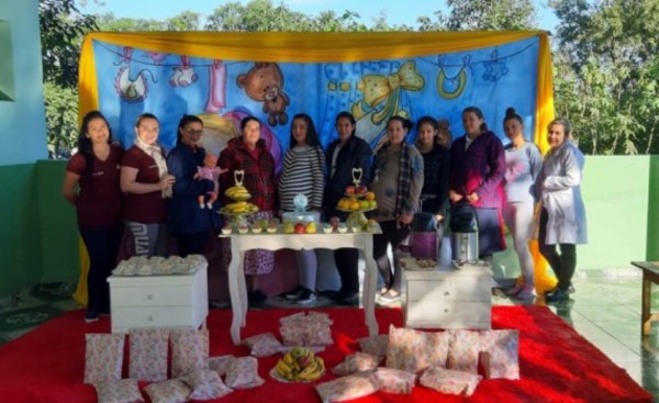 Club de Embarazadas con profesionales de la salud de Franco
