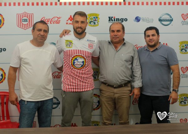 San Lorenzo y su tercer refuerzo - Versus