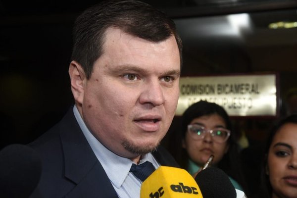Caso Dionisio Amarilla: pedirán tratar pérdida de investidura mañana - 730am - ABC Color