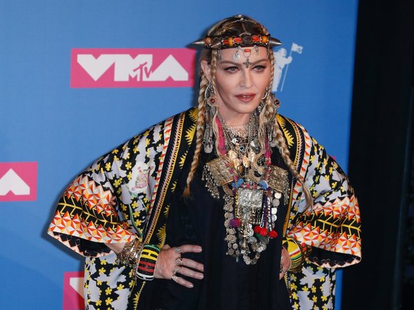 Tribunal da luz verde a la subasta de artículos íntimos de Madonna