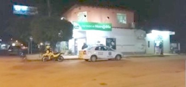 Un solitario ladrón robó una farmacia