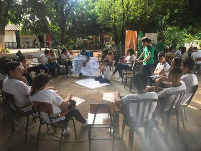 Capacitan a jóvenes sobre ambiente