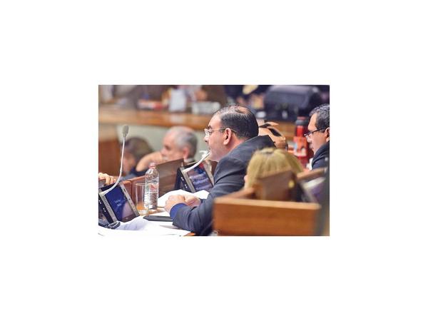 Jueza ratifica la imputación al diputado Tomás Rivas