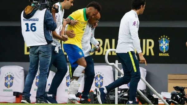 Tras lesión Neymar queda fuera de la Copa América