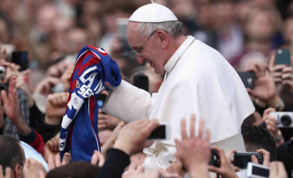 HOY / Honrarán al Papa y reducto azulgrana llevará su nombre