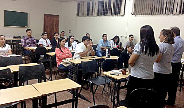 Capacitan parteras indígenas de la zona norte del Alto Paraná