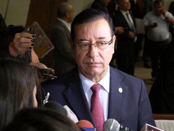 Defensa de Cuevas denuncia manejo poco claro en causa que lo investiga