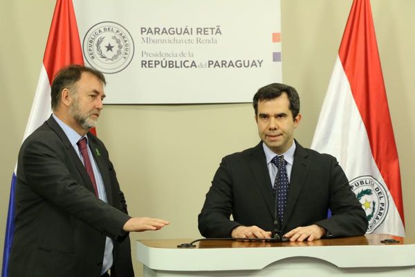 Con las manos vacías: Misión no destraba prohibición de remesas