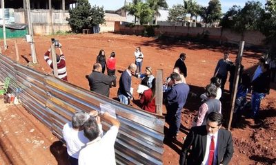 Clausuran construcciones por carecer de permisos